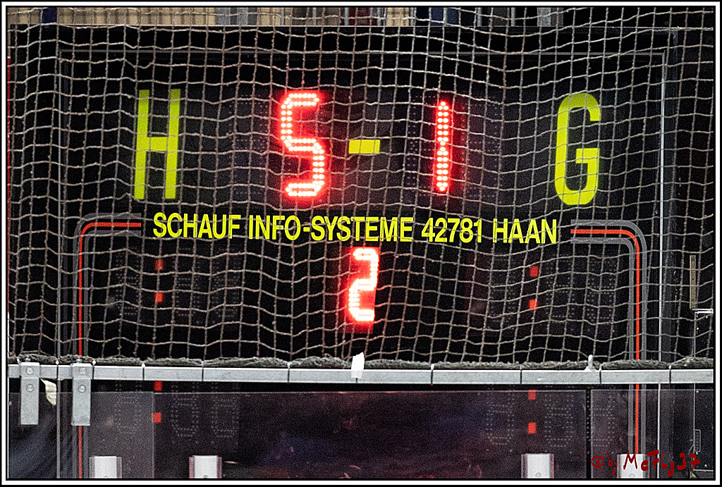 PENNY DEL;  Iserlohn Roosters - Koelner Haie; Koeln, 05.12.2021